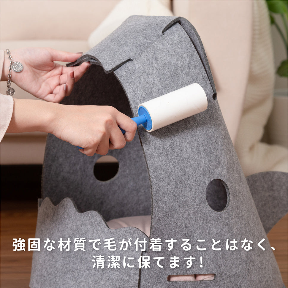 強固な材質で毛が付着することはなく、清潔に保てます。